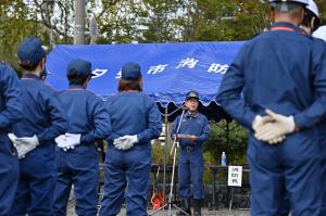 市長が訓練にあたっての挨拶をしているところ